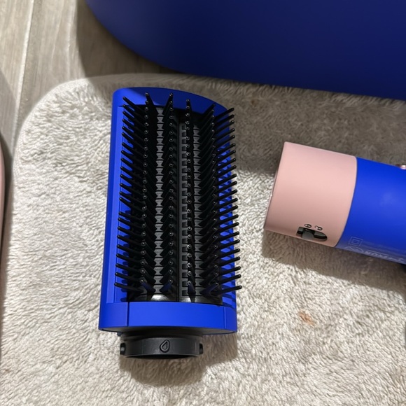 Dyson airwrap - Picture 4 of 8